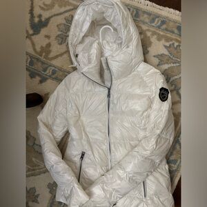 White Elsa Skea Ski Jacket